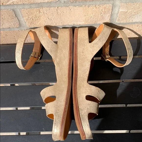 Kork-Ease Women's Gold Sandals 9 - Picture 5 of 7